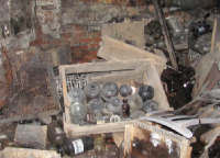 В Калининграде в подвале жилого дома хранились токсичные медицинские отходы